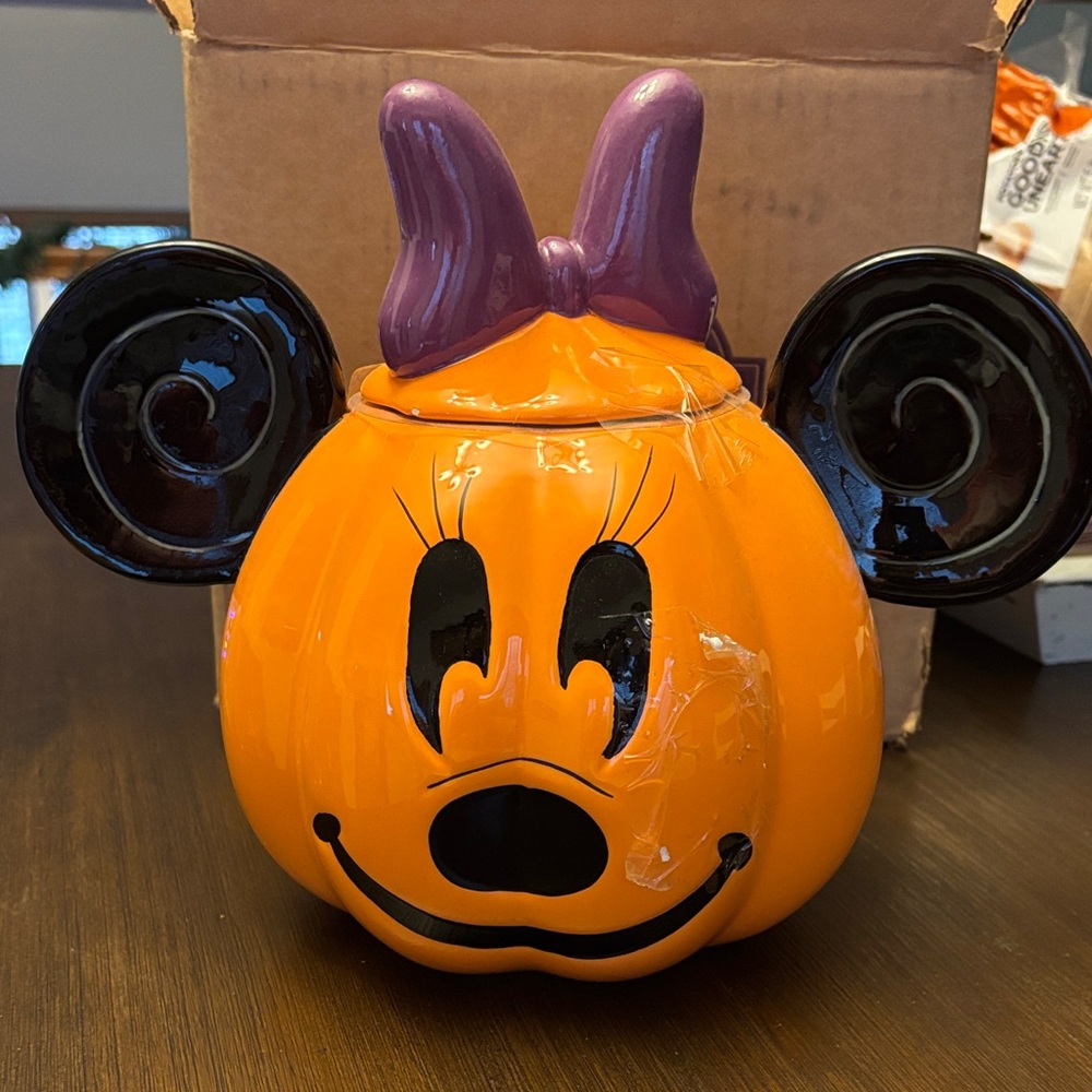 Minnie Mouse Pumpkin Jar with Lid
